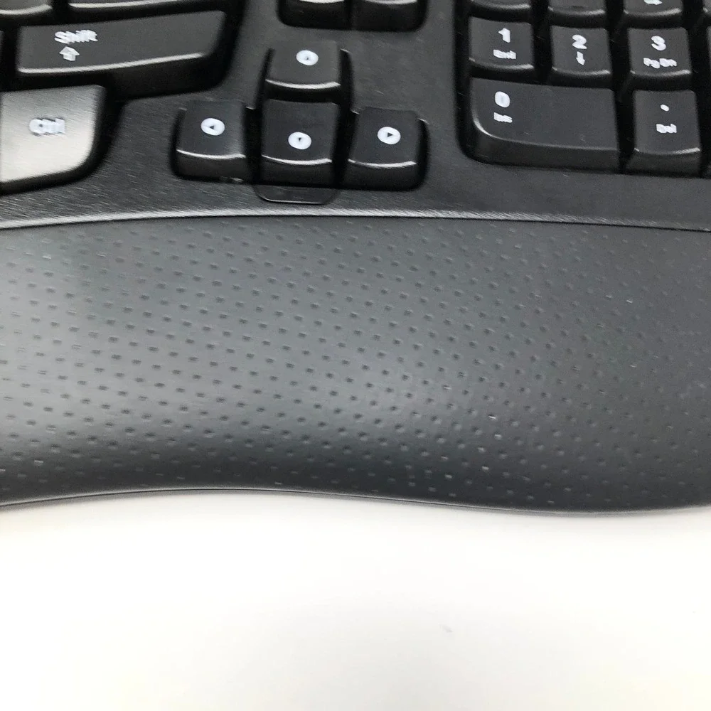 Logitech K350 Wireless Wave Keyboard Y-R0053 No USB Receiver Untested